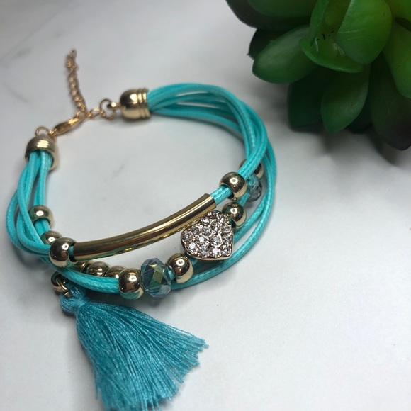 Jewelry - Beautiful teal banded bracelet with jeweled heart